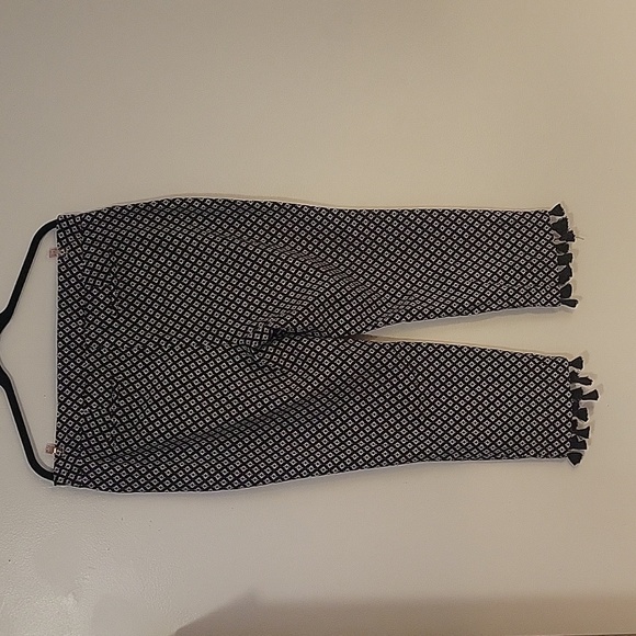 Chico's Womens Stretch Pull On Crop Pants w/Geometric Print & Tassel Hem, S: 2.5 - Picture 4 of 7